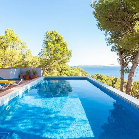 Holiday home Montgri *