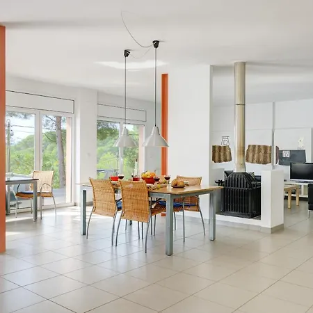 Montgri Holiday home *